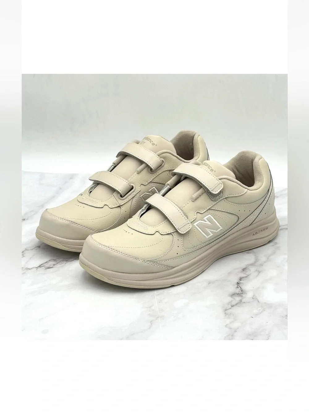 New Balance 577 Walking Shoes Mens 12 D Wide Beige Leather Hook Loop MW577VB